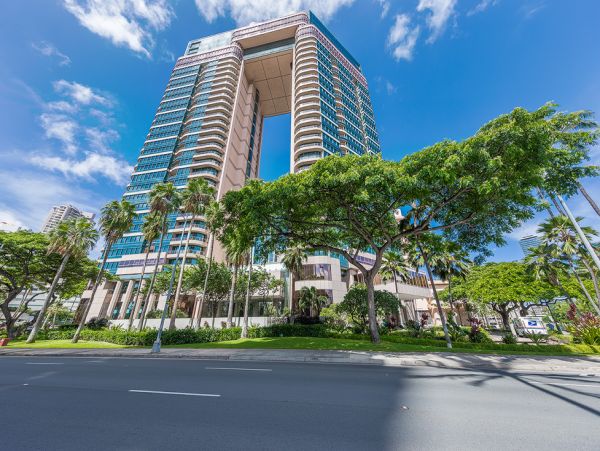 Honolulu Vacation Condo Two Bedroom