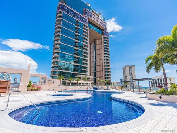 Honolulu Vacation Condo Two Bedroom