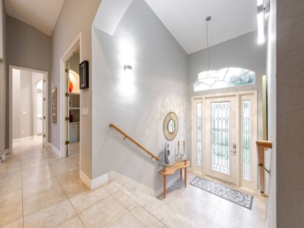 Beautiful Home with 3 Bedrooms, Private Pool & Spa