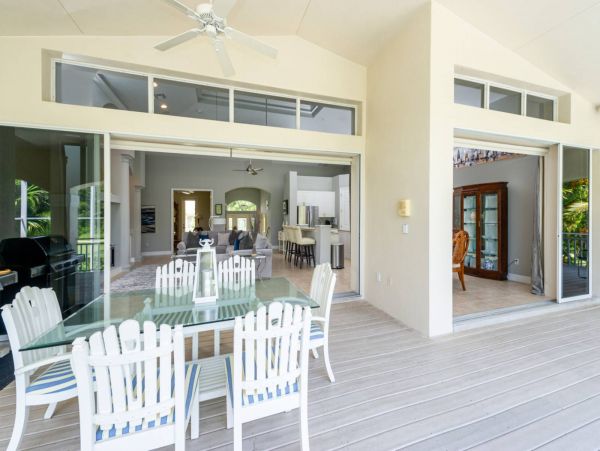 Beautiful Home with 3 Bedrooms, Private Pool & Spa