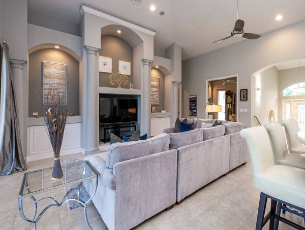 Beautiful Home with 3 Bedrooms, Private Pool & Spa