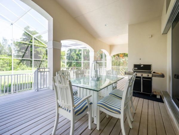 Beautiful Home with 3 Bedrooms, Private Pool & Spa