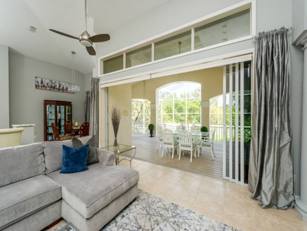Beautiful Home with 3 Bedrooms, Private Pool & Spa