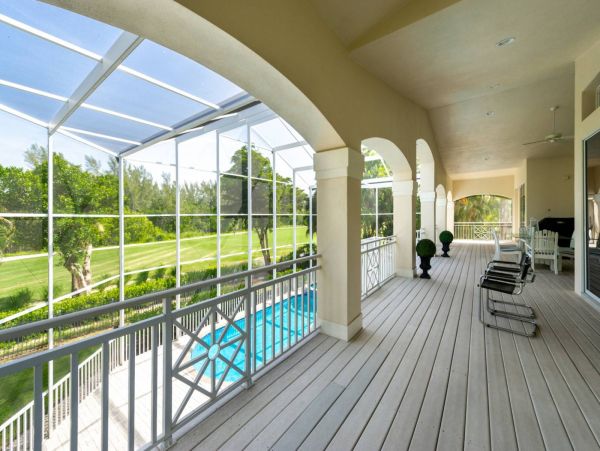 Beautiful Home with 3 Bedrooms, Private Pool & Spa