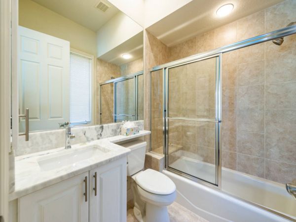 Beautiful Home with 3 Bedrooms, Private Pool & Spa