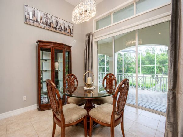 Beautiful Home with 3 Bedrooms, Private Pool & Spa