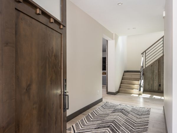 Ultra Lux Ski in Ski out home ins Spanish Peaks sleeps 14