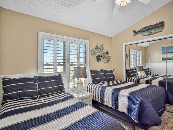 Tranquil Vacation Rental with Ocean Views, Pool, and Balcony