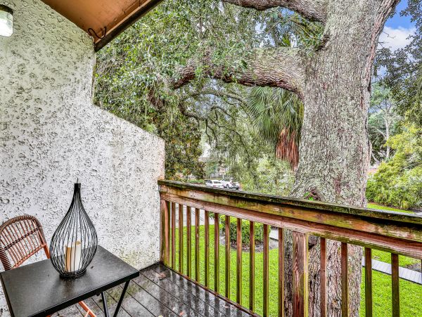 Two Bedroom Condo walking distance to the beach