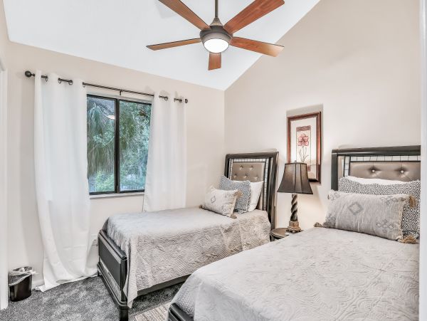 Two Bedroom Condo walking distance to the beach