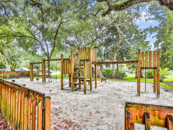Two Bedroom Condo walking distance to the beach
