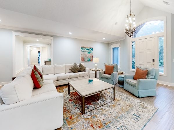 5 Bedroom- 5.5 bathroom house with patio, private pool and beach access