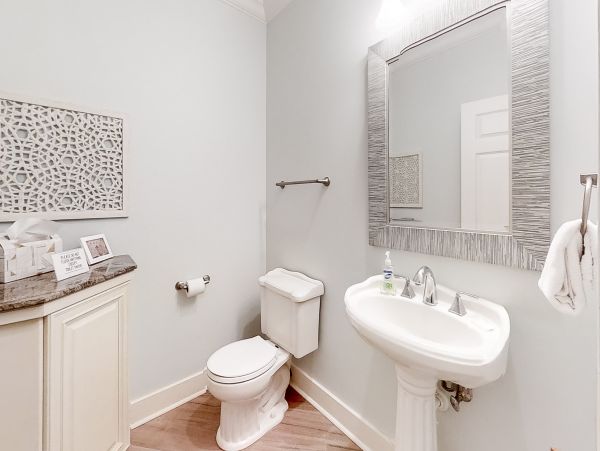 5 Bedroom- 5.5 bathroom house with patio, private pool and beach access