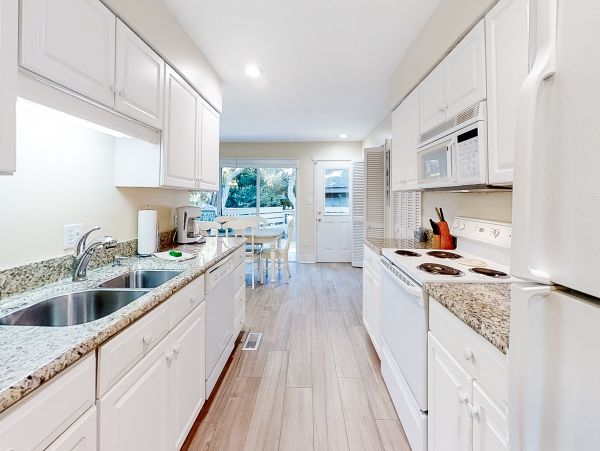 5 Bedroom- 5.5 bathroom house with patio, private pool and beach access