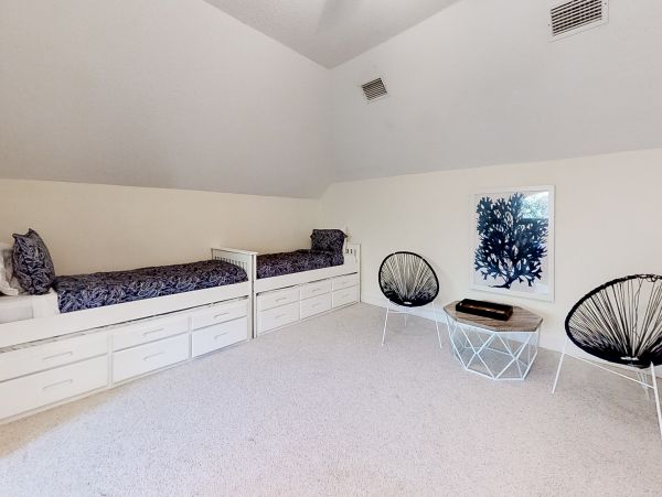 5 Bedroom- 5.5 bathroom house with patio, private pool and beach access