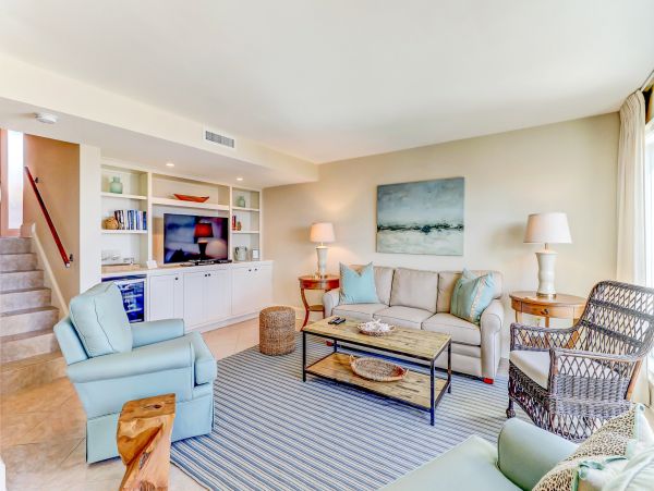 Oceanfront Fernandina Beach Condo: Luxury with Pool & Tennis