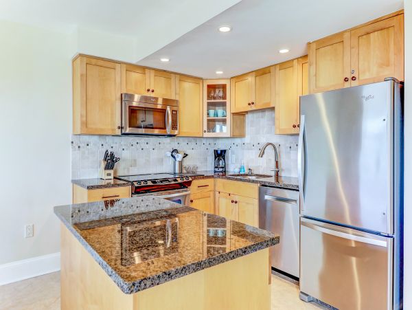 Oceanfront Fernandina Beach Condo: Luxury with Pool & Tennis