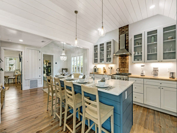 Beautiful Three Bedroom Vacation Rental  Additional Guest Suite