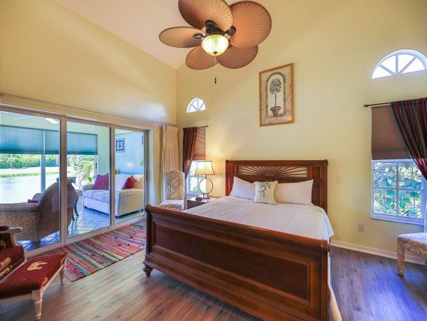 Lake View Three Bedroom House with Private Pool