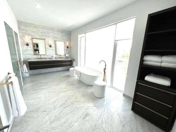 Luxury Five Bedroom Home Steps from the Beach