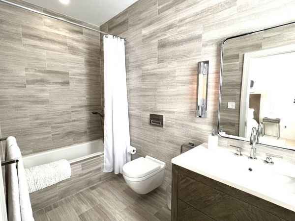 Luxury Five Bedroom Home Steps from the Beach