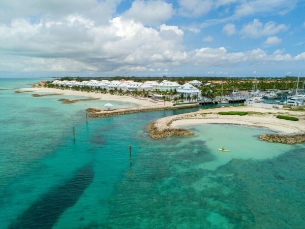Luxury Five Bedroom Home Steps from the Beach