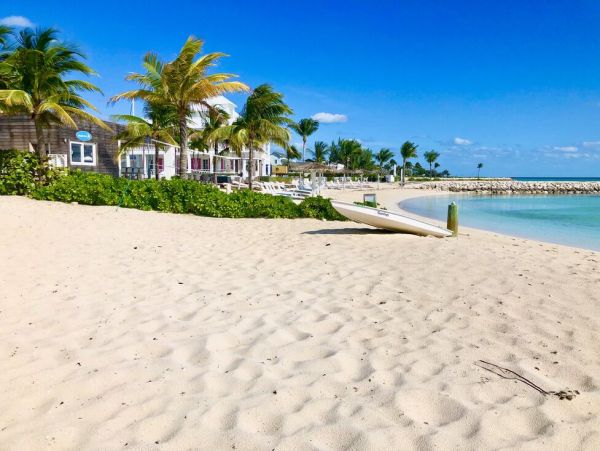 Luxury Five Bedroom Home Steps from the Beach