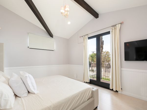 Marina Del Rey Getaway with Private Pool & Spa