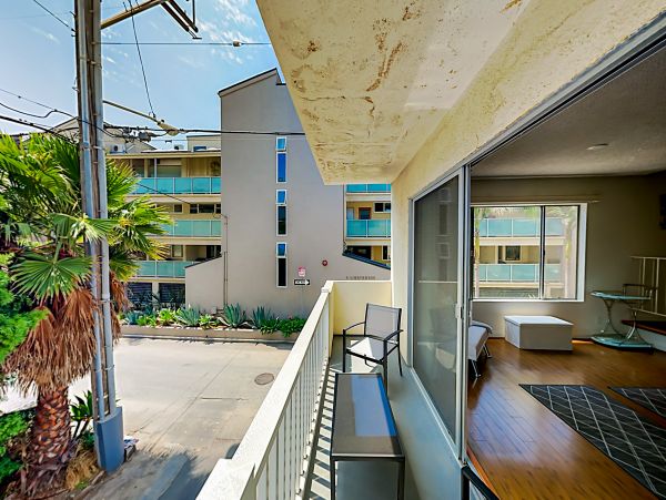 Venice Beach Home 1028836