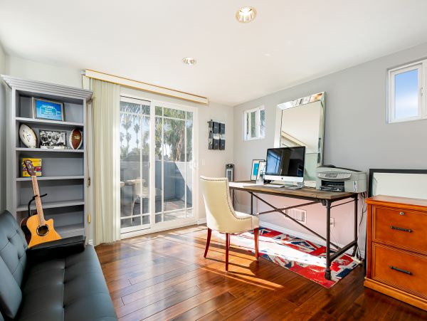 Venice Beach Home 1028838