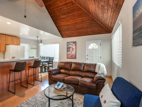 Venice Beach Home 1028839