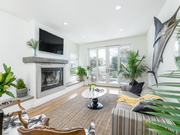 Venice Beach Home 1028840