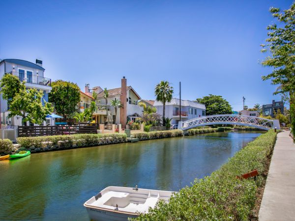 Venice Beach Home 1028840