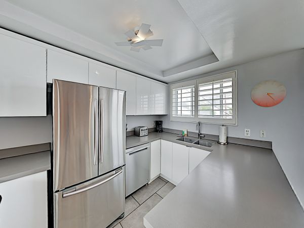Venice Beach Home 1028842