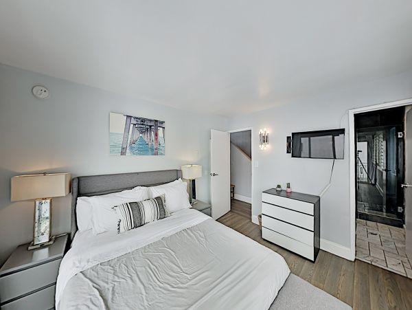 Venice Beach Home 1028842