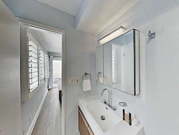 Venice Beach Home 1028842