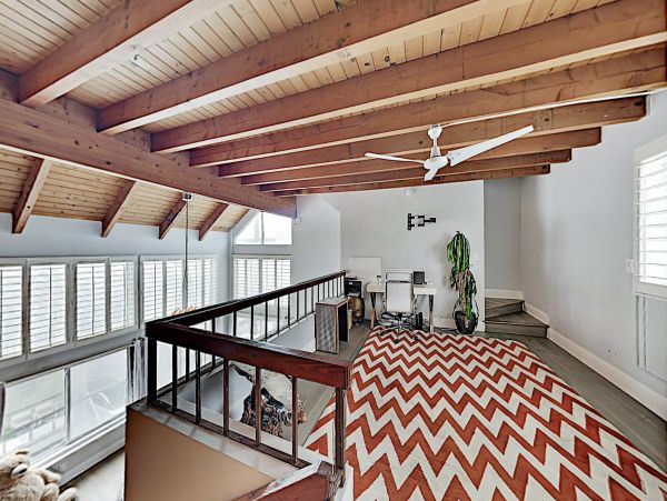 Venice Beach Home 1028842
