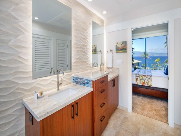 Gorgeous Lahaina Vacation Villa Walk to Beach Sleeps Six Guests