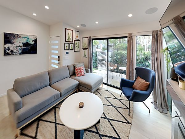 Venice Beach Home 1028844