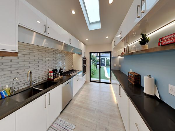 Venice Beach Home 1028844