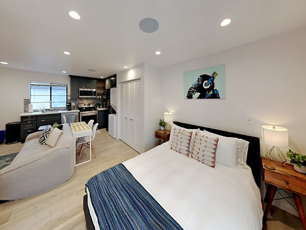 Venice Beach Home 1028844