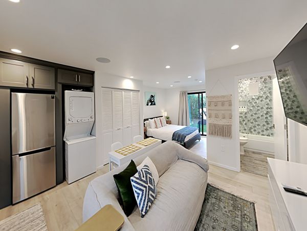 Venice Beach Home 1028844