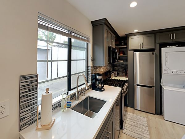 Venice Beach Home 1028844