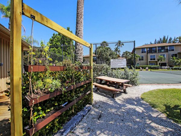 Sanibel Condo 1028846