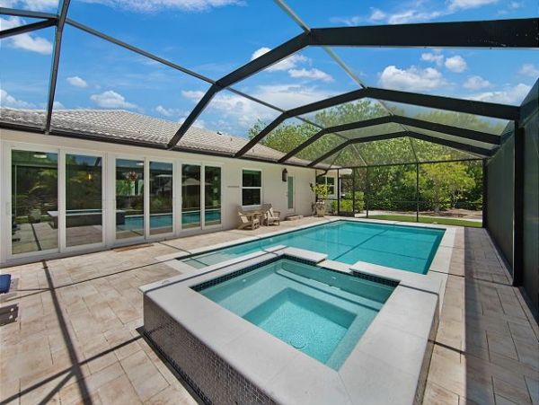Three Bedroom Canal Front Vacation Home in Sanibel