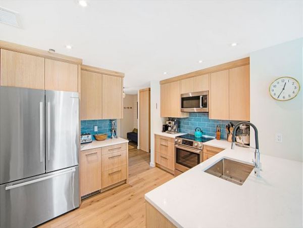 Three Bedroom Canal Front Vacation Home in Sanibel