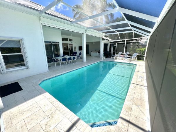 Naples Home 1028857