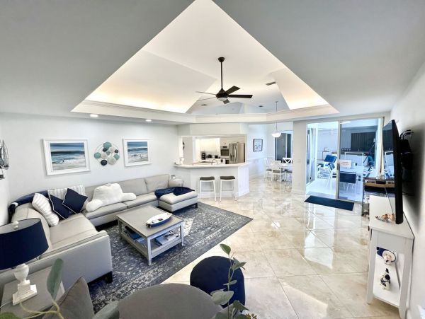 Naples Home 1028857