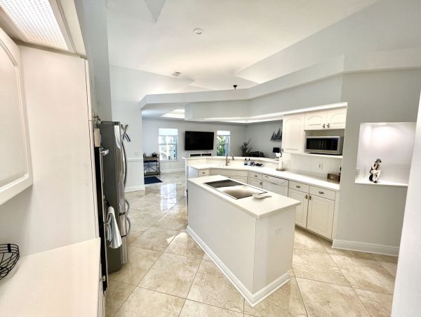 Naples Home 1028857
