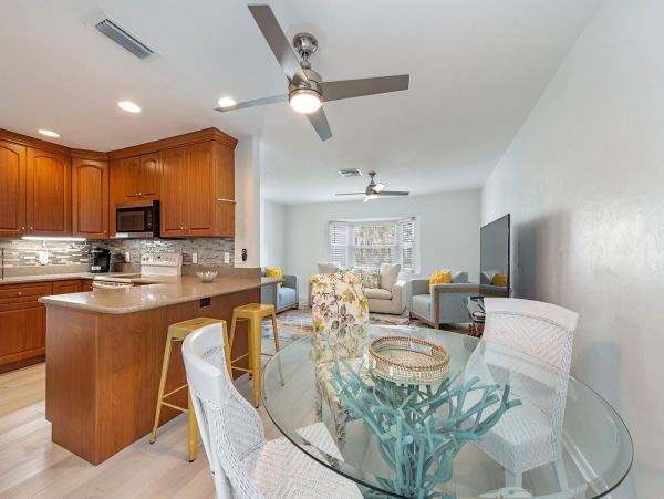 Naples Home 1028860
